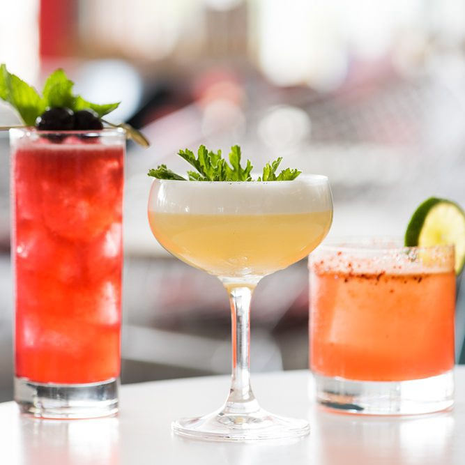 Comment votre restaurant peut créer des cocktails innovants